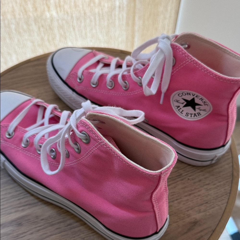 Converse Women Sneakers in Pink and White